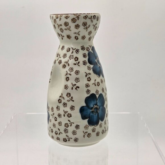 Japanese Import 7 Piece Sake Set Carafe 2 Sake Cup 2 Side Bowls 2 Chopstick Rest - Picture 4 of 10